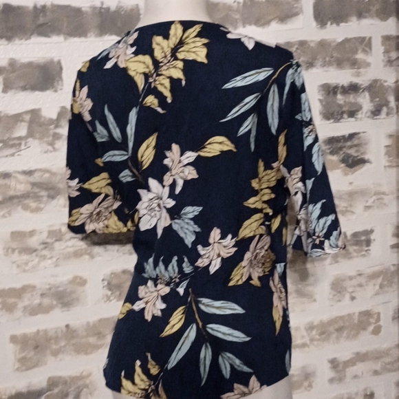 💲Midnight Sky Wrap Top - Picture 4 of 6